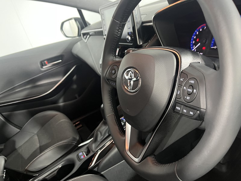 2021 (21) TOYOTA COROLLA 1.8 VVT-i Hybrid Design 5dr CVT 5358721