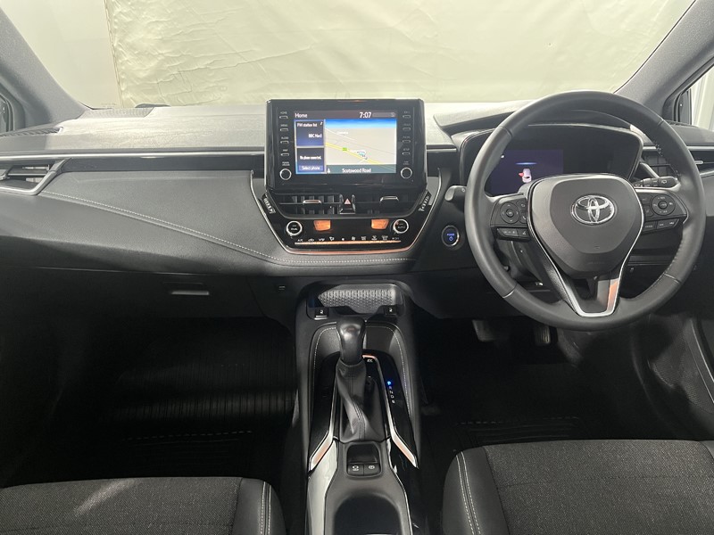 2021 (21) TOYOTA COROLLA 1.8 VVT-i Hybrid Design 5dr CVT 5358703