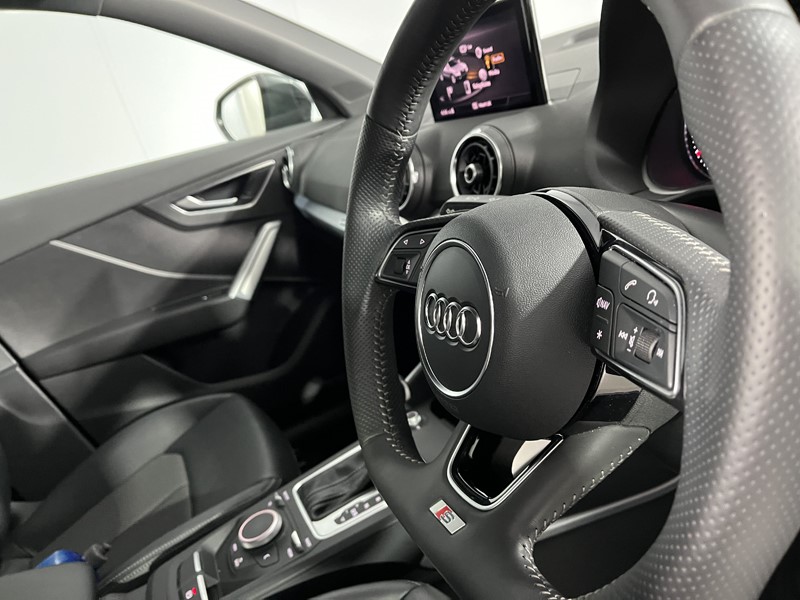 2017 (17) AUDI Q2 1.4 TFSI S Line 5dr S Tronic 5368374