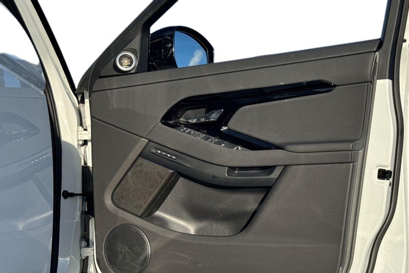 2024 (74) LAND ROVER RANGE ROVER EVOQUE 2.0 D200 Dynamic SE 5dr Auto 4960830