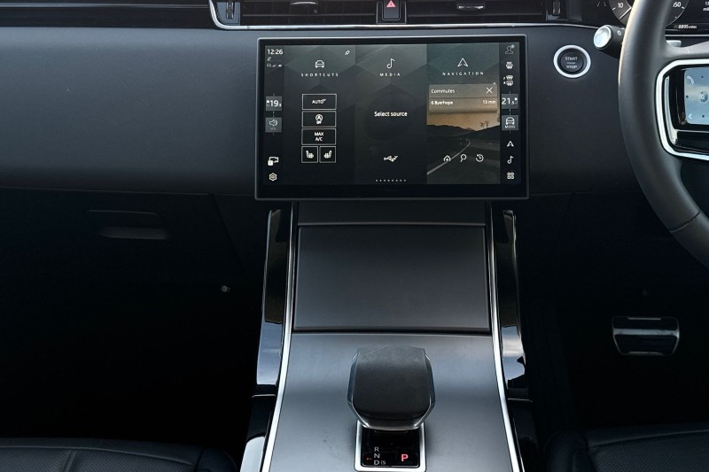 2024 (74) LAND ROVER RANGE ROVER EVOQUE 2.0 D200 Dynamic SE 5dr Auto 4960823