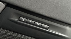 2024 (74) LAND ROVER RANGE ROVER EVOQUE 2.0 D200 Dynamic SE 5dr Auto 4960860