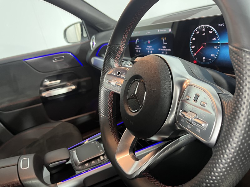 2022 (72) MERCEDES-BENZ GLB 200 AMG Line Premium 5dr 7G-Tronic 5373039