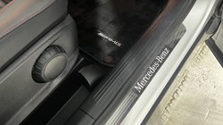 2022 (72) MERCEDES-BENZ GLB 200 AMG Line Premium 5dr 7G-Tronic 5373036
