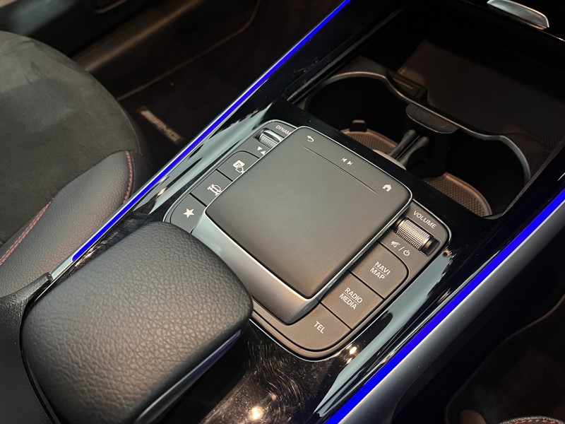 2022 (72) MERCEDES-BENZ GLB 200 AMG Line Premium 5dr 7G-Tronic 5373048