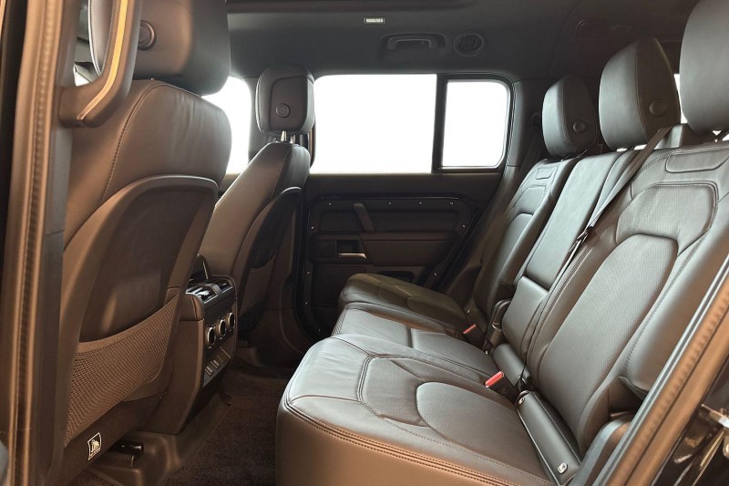  LAND ROVER DEFENDER 3.0 D350 X-Dynamic HSE 130 5dr Auto 5136651