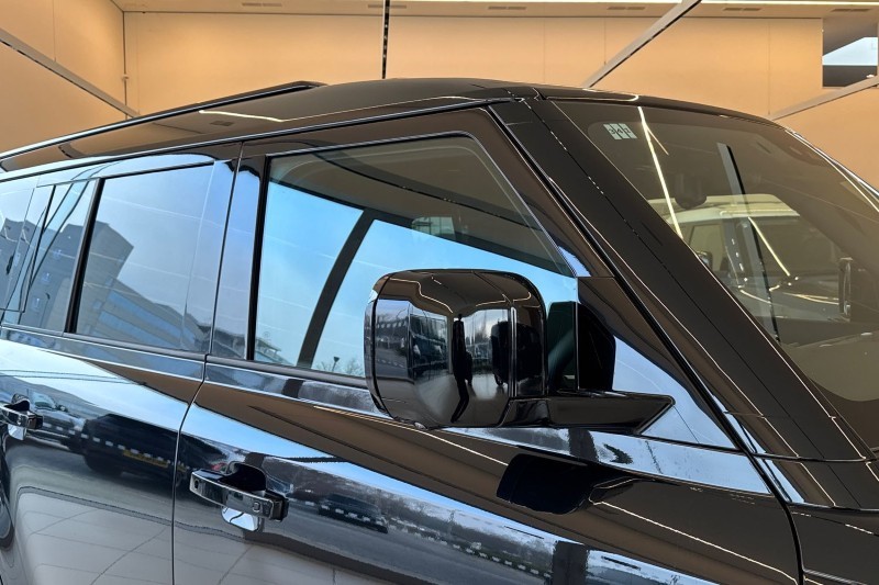  LAND ROVER DEFENDER 3.0 D350 X-Dynamic HSE 130 5dr Auto 5136690