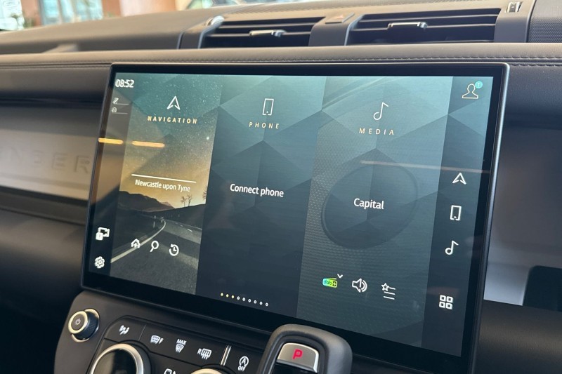  LAND ROVER DEFENDER 3.0 D350 X-Dynamic HSE 130 5dr Auto 5136676