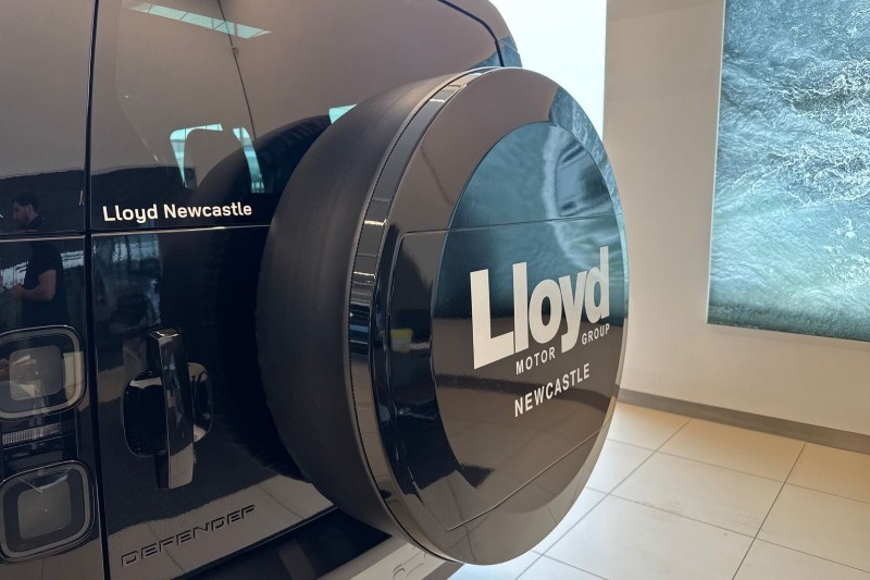  LAND ROVER DEFENDER 3.0 D350 X-Dynamic HSE 130 5dr Auto 5136685