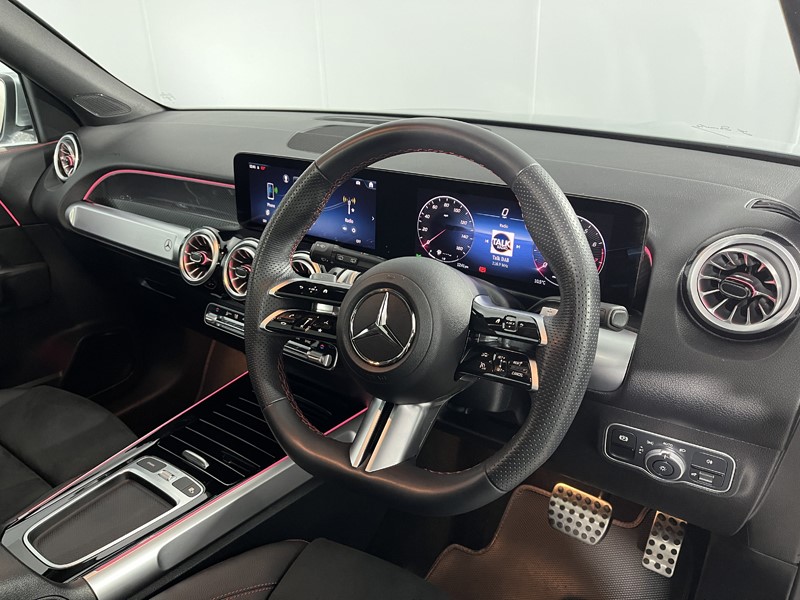 2024 (24) MERCEDES-BENZ GLB 200 AMG Line Premium Plus 5dr 7G-Tronic 5391876