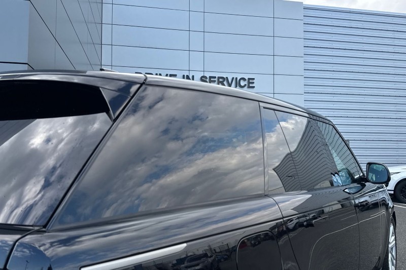  LAND ROVER RANGE ROVER 3.0 D300 HSE 4dr Auto 5134404