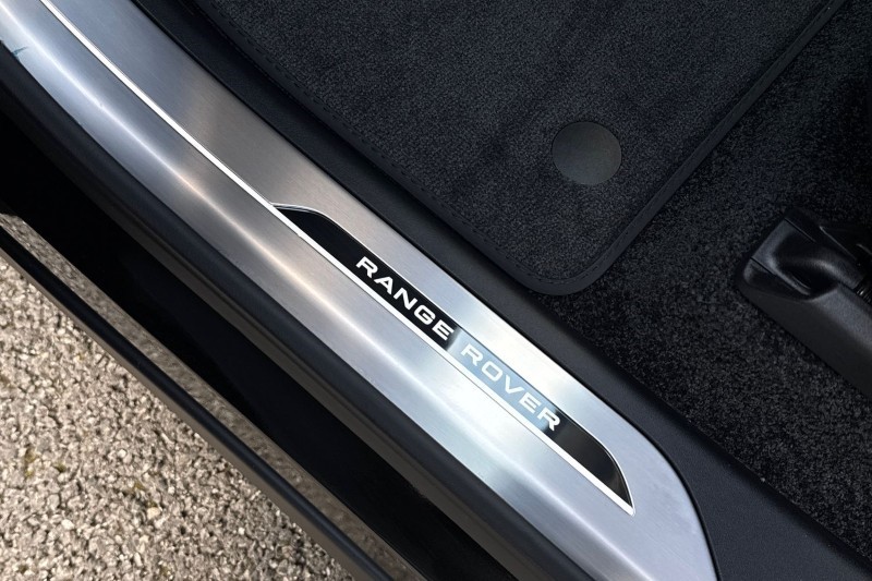  LAND ROVER RANGE ROVER 3.0 D300 HSE 4dr Auto 5134391