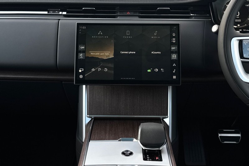  LAND ROVER RANGE ROVER 3.0 D300 HSE 4dr Auto 5134368