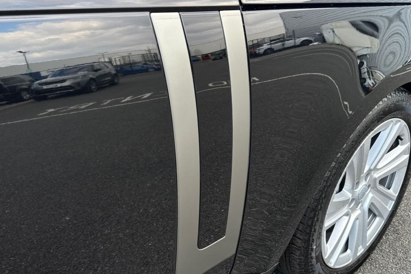  LAND ROVER RANGE ROVER 3.0 D300 HSE 4dr Auto 5134374