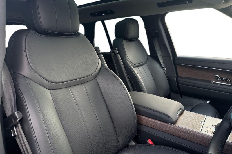  LAND ROVER RANGE ROVER 3.0 D300 HSE 4dr Auto 5134380