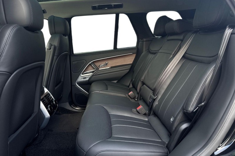  LAND ROVER RANGE ROVER 3.0 D300 HSE 4dr Auto 5134358