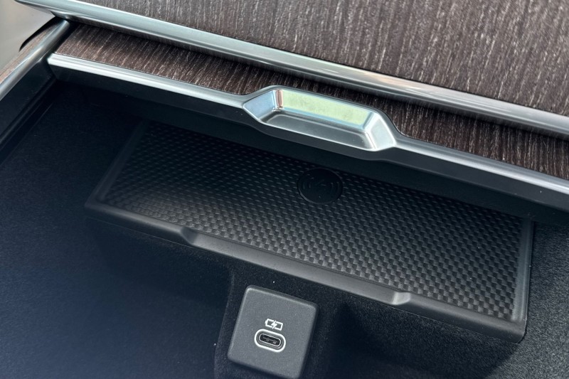  LAND ROVER RANGE ROVER 3.0 D300 HSE 4dr Auto 5134389