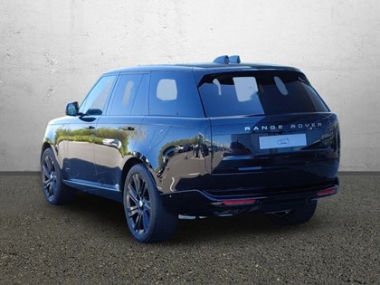 LAND ROVER RANGE ROVER 3.0 D300 HSE 4dr Auto