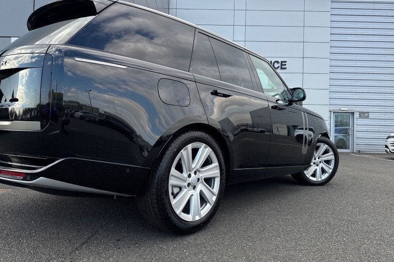  LAND ROVER RANGE ROVER 3.0 D300 HSE 4dr Auto 5134401