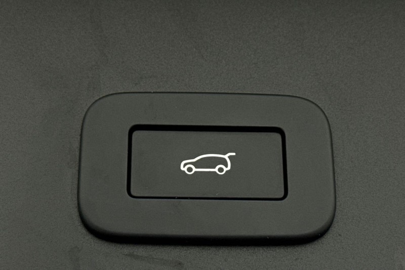 2025 (74) LAND ROVER RANGE ROVER EVOQUE 2.0 D200 Edition 5dr Auto 4963658