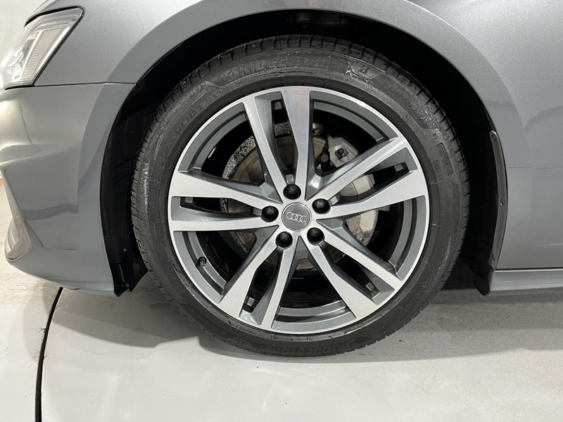 2019 (19) AUDI A6 40 TDI S Line 4dr S Tronic 5403272