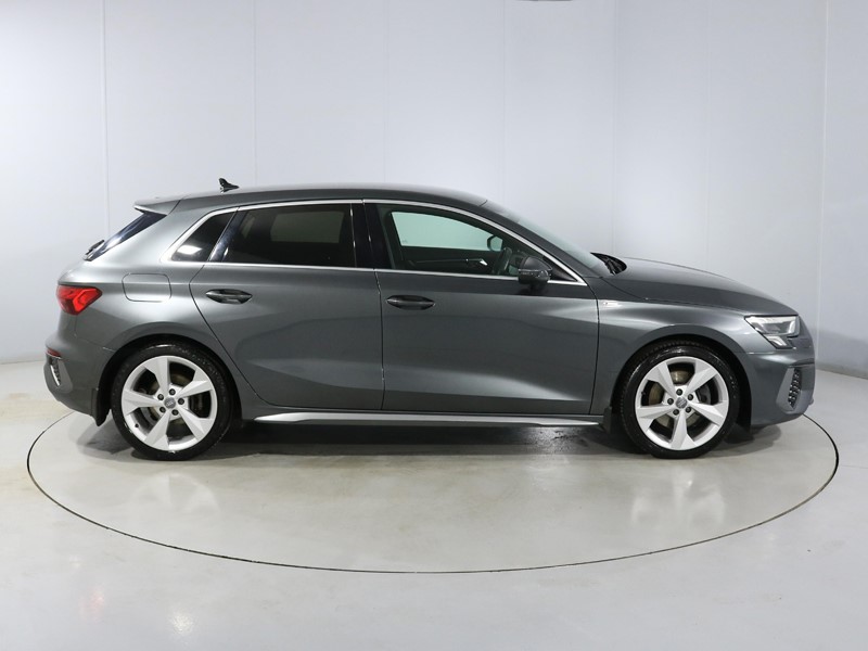 2020 (70) AUDI A3 35 TFSI S Line 5dr 5413546