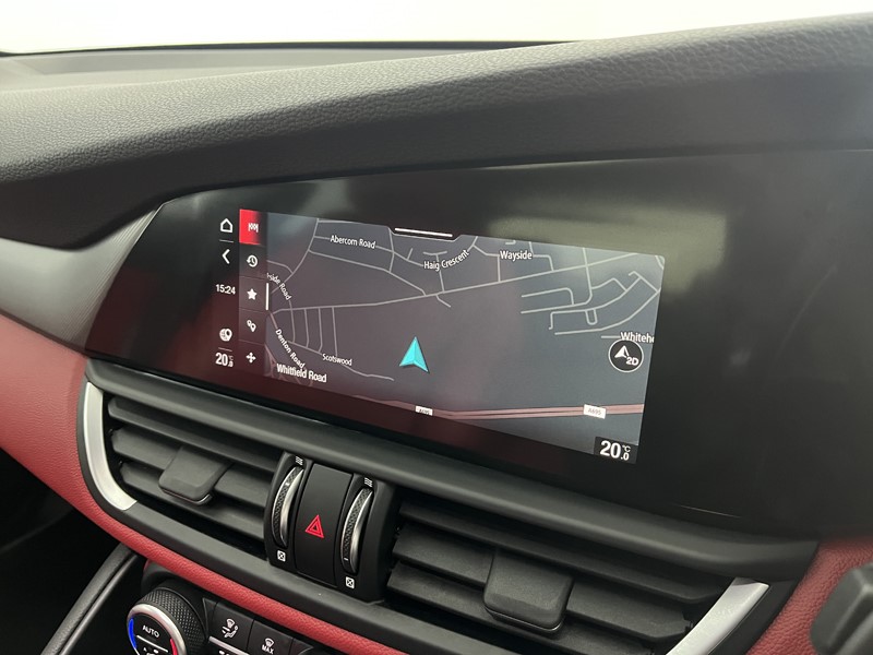 2021 (71) ALFA ROMEO GIULIA 2.0 TB 280 Veloce [Performance brake] 4dr Auto 5409597