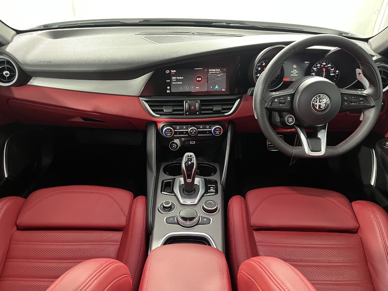 2021 (71) ALFA ROMEO GIULIA 2.0 TB 280 Veloce [Performance brake] 4dr Auto 5409584