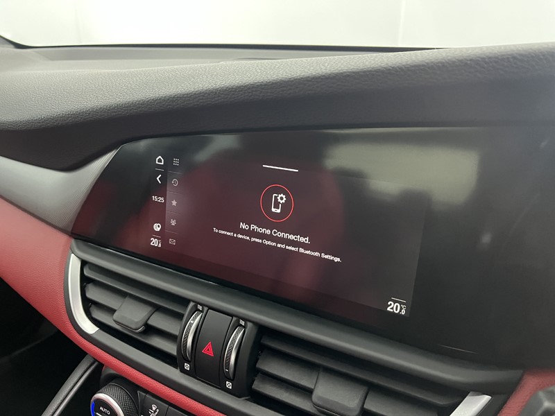 2021 (71) ALFA ROMEO GIULIA 2.0 TB 280 Veloce [Performance brake] 4dr Auto 5409609