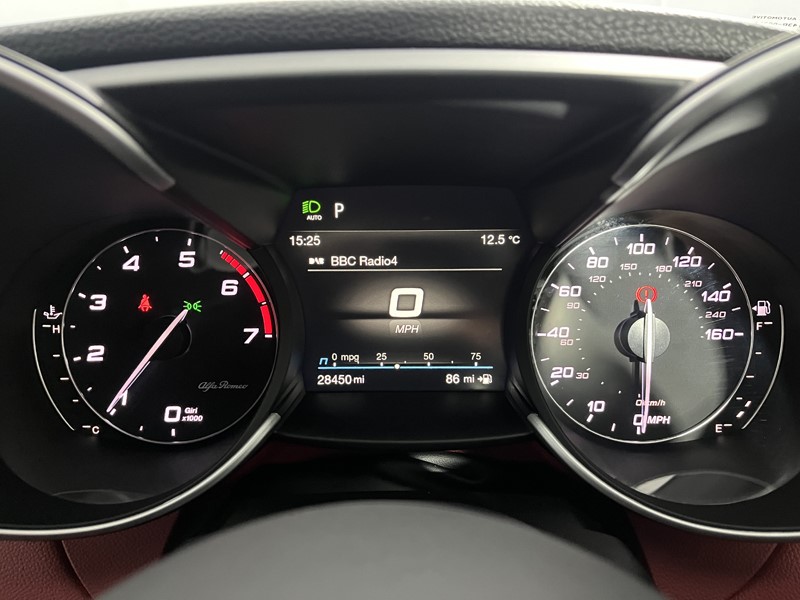 2021 (71) ALFA ROMEO GIULIA 2.0 TB 280 Veloce [Performance brake] 4dr Auto 5409589