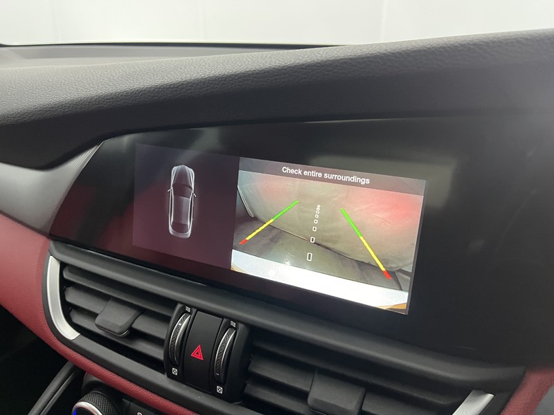 2021 (71) ALFA ROMEO GIULIA 2.0 TB 280 Veloce [Performance brake] 4dr Auto 5409598