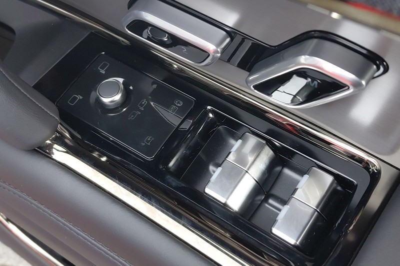  LAND ROVER RANGE ROVER SPORT 3.0 P460e Dynamic SE 5dr Auto 5066344