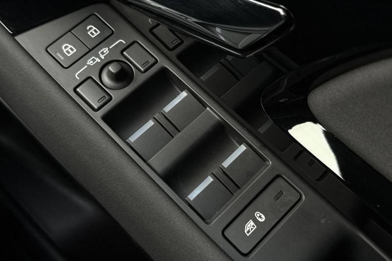 2025 (74) LAND ROVER RANGE ROVER EVOQUE 1.5 P270e S 5dr Auto 4996205