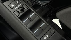 2025 (74) LAND ROVER RANGE ROVER EVOQUE 1.5 P270e S 5dr Auto 4996205