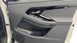 2025 (74) LAND ROVER RANGE ROVER EVOQUE 1.5 P270e S 5dr Auto 4960781