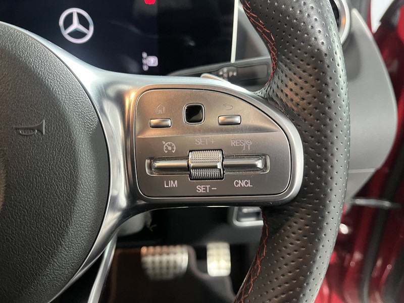 2021 (21) MERCEDES-BENZ GLA 200 AMG Line Executive 5dr Auto 5686499