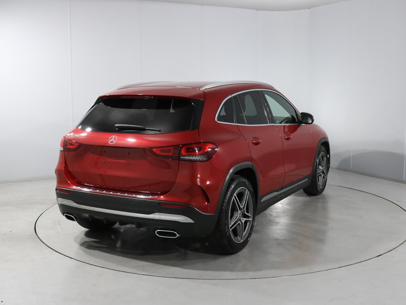 2021 (21) MERCEDES-BENZ GLA 200 AMG Line Executive 5dr Auto 5686517