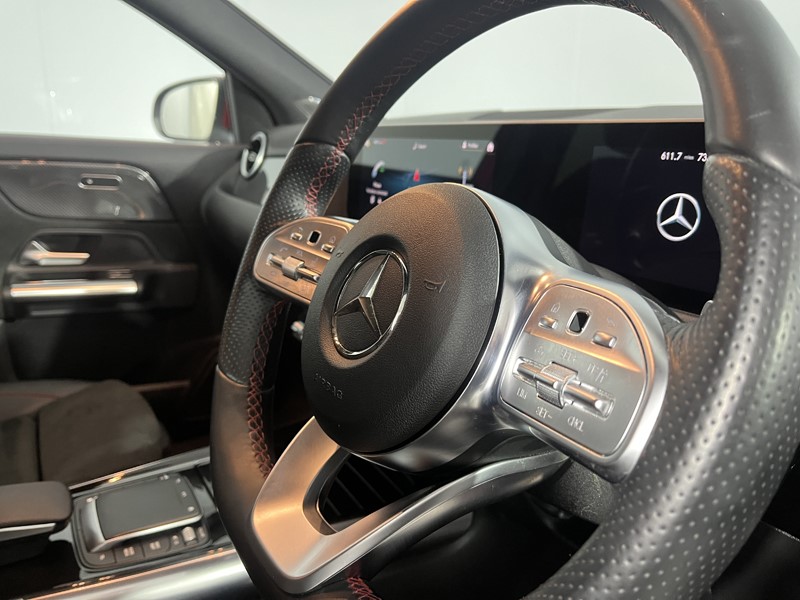 2021 (21) MERCEDES-BENZ GLA 200 AMG Line Executive 5dr Auto 5686497