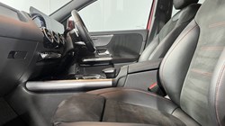 2021 (21) MERCEDES-BENZ GLA 200 AMG Line Executive 5dr Auto 5686508