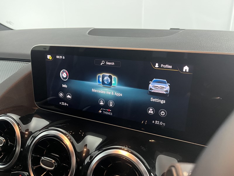 2021 (21) MERCEDES-BENZ GLA 200 AMG Line Executive 5dr Auto 5686502