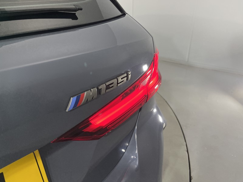 2021 (21) BMW 1 SERIES M135i xDrive 5dr Step Auto 5449224