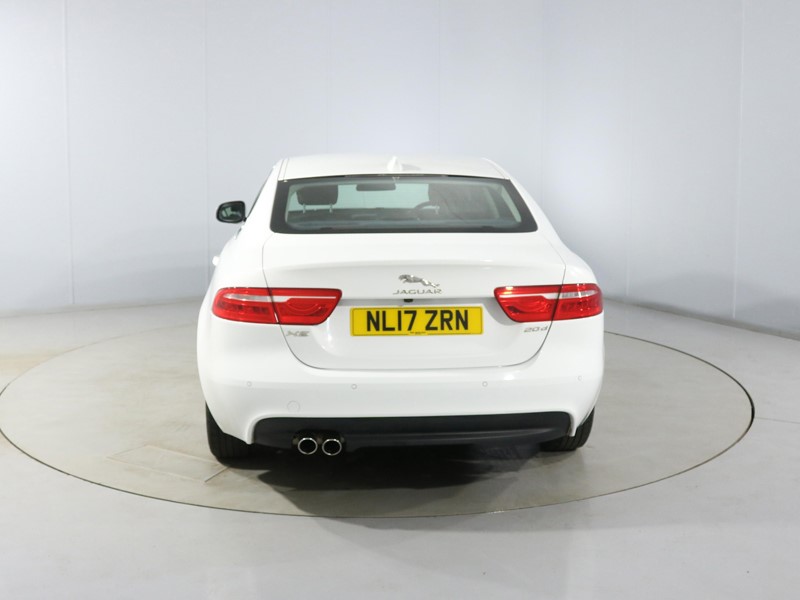2017 (17) JAGUAR XE 2.0d [180] Prestige 4dr Auto 5506834