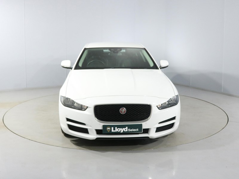 2017 (17) JAGUAR XE 2.0d [180] Prestige 4dr Auto 5506835
