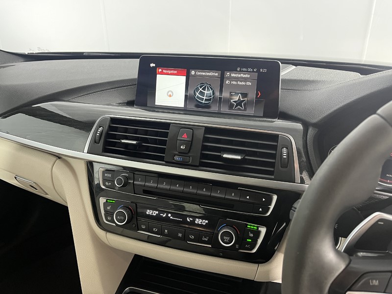 2019 (19) BMW 4 SERIES 420d [190] M Sport 2dr Auto [Professional Media] 5445771