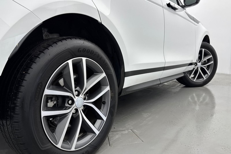 2025 (74) LAND ROVER RANGE ROVER EVOQUE 1.5 P270e Dynamic SE 5dr Auto 4995239