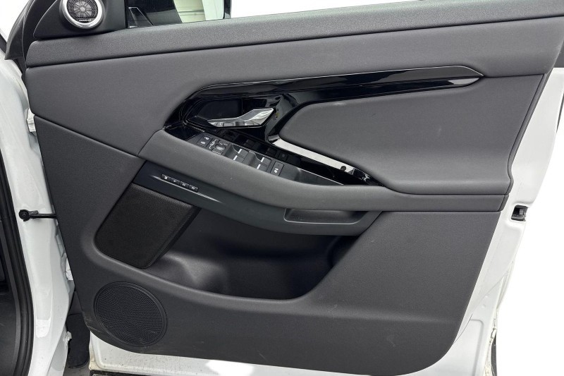 2025 (74) LAND ROVER RANGE ROVER EVOQUE 1.5 P270e Dynamic SE 5dr Auto 4995216