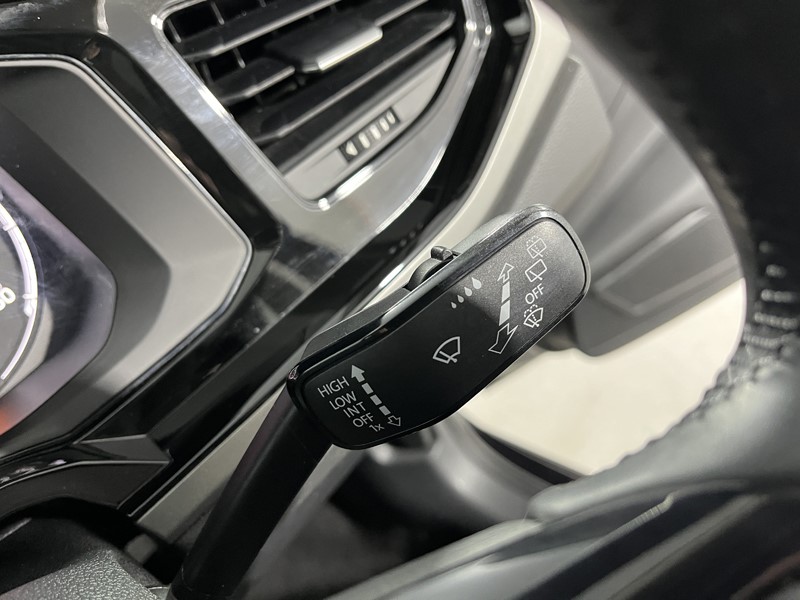2019 (69) VOLKSWAGEN POLO 1.0 TSI 95 SE 5dr 5448990