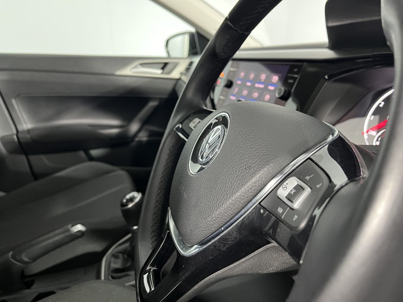 2019 (69) VOLKSWAGEN POLO 1.0 TSI 95 SE 5dr 5448987