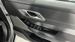 2020 (70) LAND ROVER RANGE ROVER VELAR 2.0 D240 R-Dynamic HSE 5dr Auto 5476136