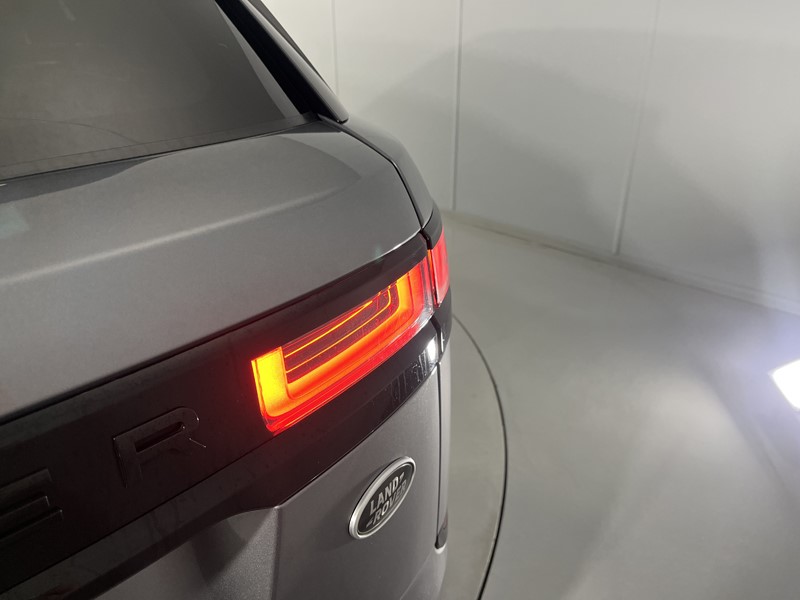 2020 (70) LAND ROVER RANGE ROVER VELAR 2.0 D240 R-Dynamic HSE 5dr Auto 5476157